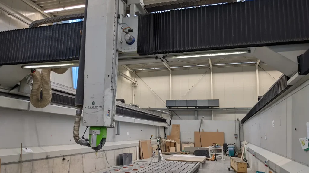 Lasertracker Industrievermessung Steuerungsanpassung